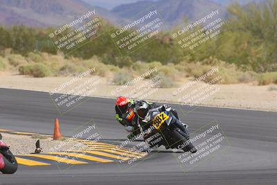 media/Oct-30-2022-CVMA (Sun) [[fb421c3cec]]/Race 5 Amateur Formula Middleweight/